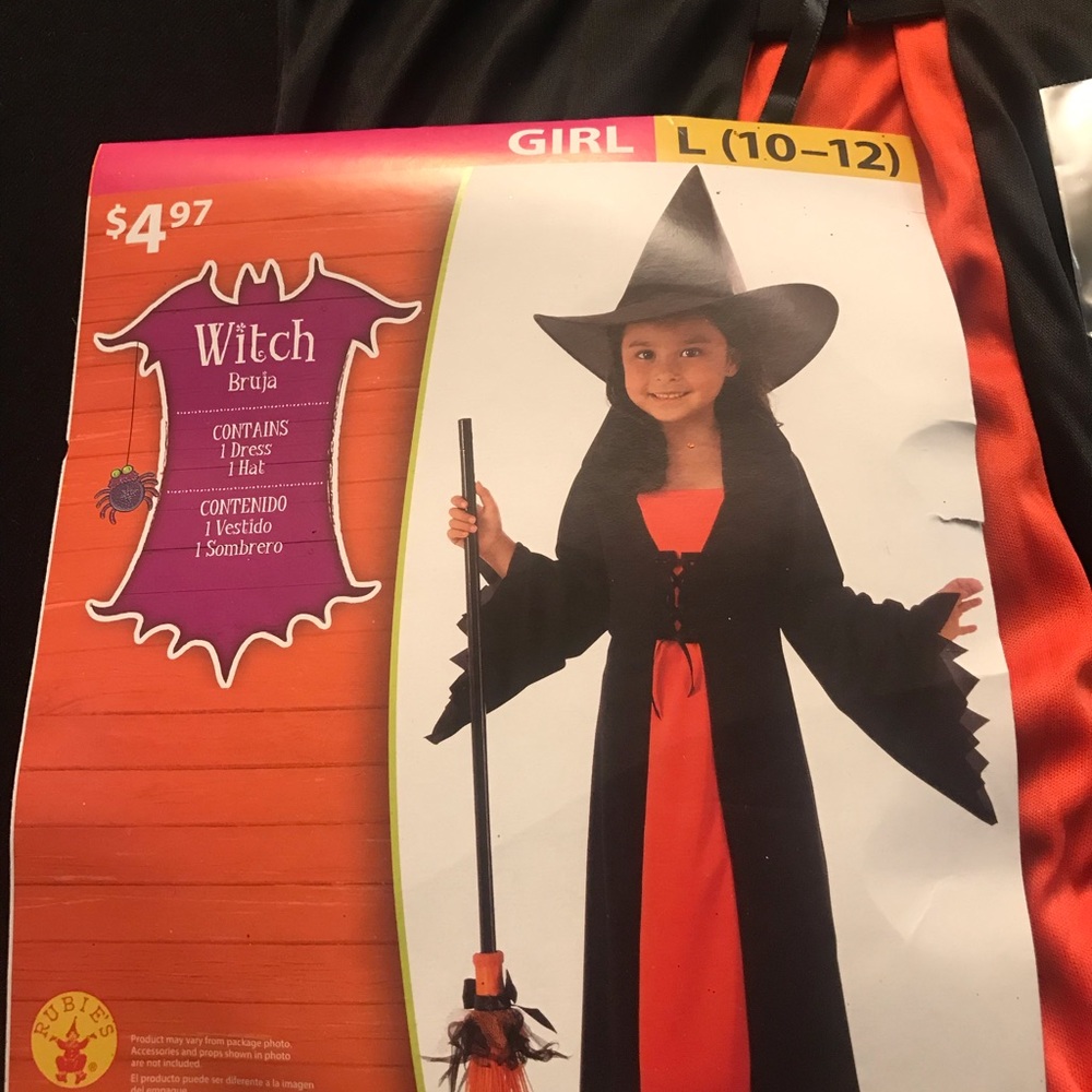 Costume for sale brand new with tag for girls